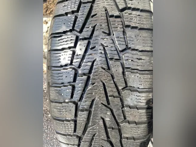 4 Roues d'hiver Nokian tire thumbnail 4