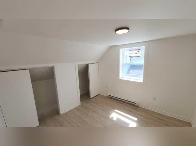 Grand 5 1/2 (maison de ville) – Salaberry-de-Valleyfield (RÉNOVÉ) thumbnail 5