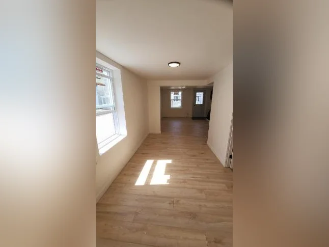 Grand 5 1/2 (maison de ville) – Salaberry-de-Valleyfield (RÉNOVÉ) thumbnail 6