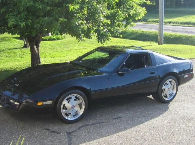 SUPERBE CORVETTE ANTIQUE