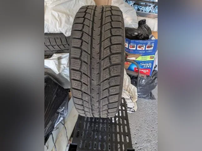 Arctic Weathermate Tires 205/55R16 91T ON RIMS