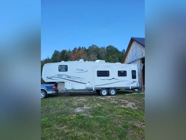 Fifthwheel Durango KZ285, 2005 thumbnail 2