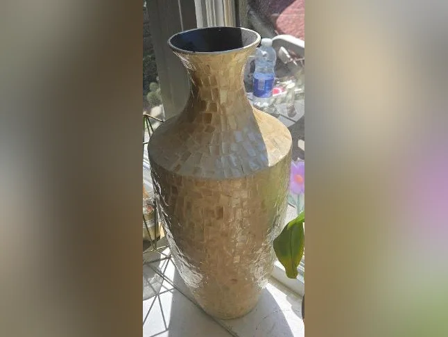 Vase en céramique thumbnail 2