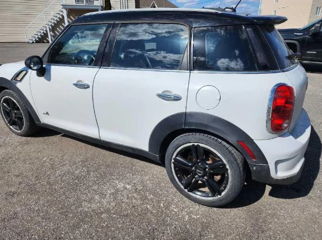 Mini countryman thumbnail 2
