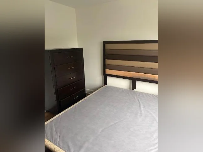 Set de chambre thumbnail 3
