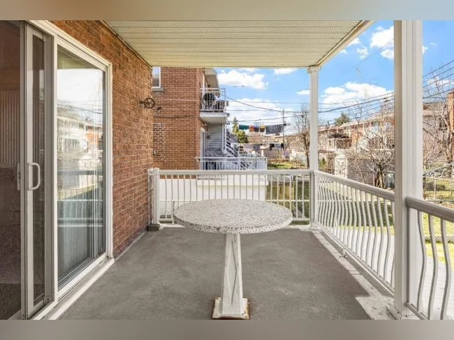 À LOUER – Grand 5 ½ avec garage – 5865 Rue Charmenil, Saint Léonard thumbnail 4
