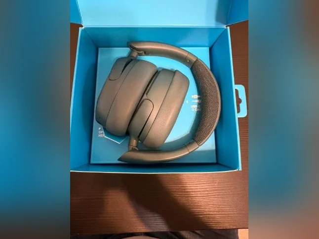 JLab JBuds Lux ANC Wireless Over-Ear Headphones thumbnail 2