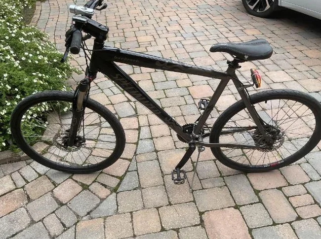Vélo de route hardrock Specializer sport 24 vitesses thumbnail 2