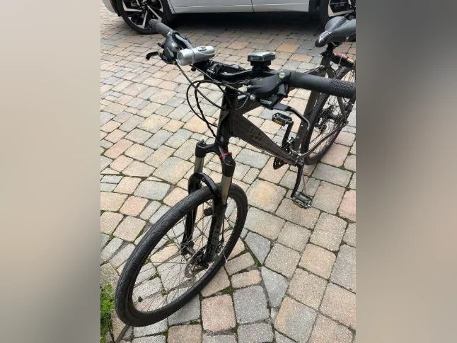 Vélo de route hardrock Specializer sport 24 vitesses thumbnail 9