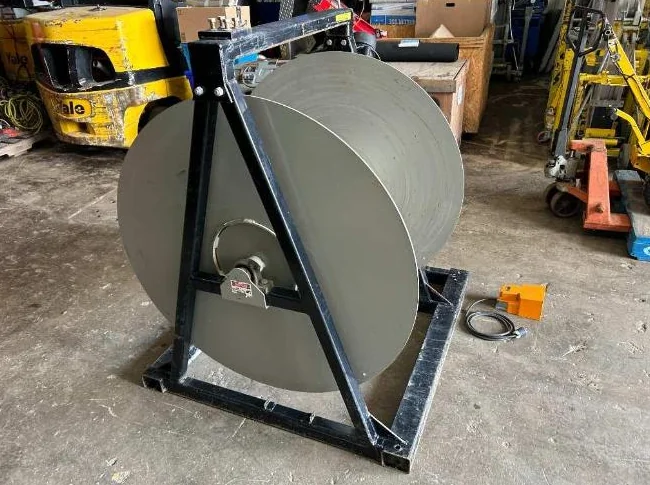 Dévidoir électrique Dryair 3000FT Glycol Ground Heater Electric Hose Reel thumbnail 3