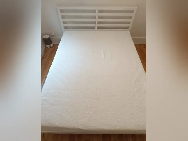 Ensemble de meubles de chambre thumbnail 2