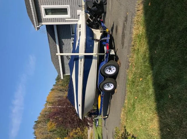 Bateau semi-hors-bord Crownline 202 br thumbnail 5