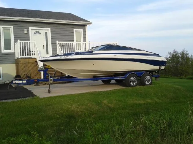 Bateau semi-hors-bord Crownline 202 br thumbnail 2