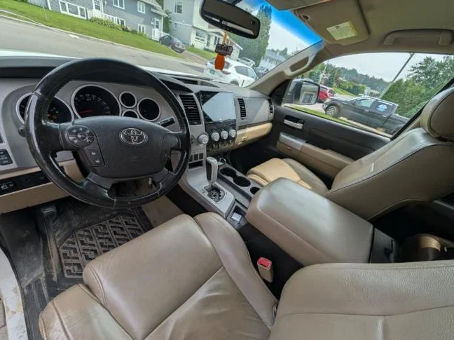 **Toyota Tundra Limited 2007 • 5.7L V8 • 4x4 • Double Cab • 6,5 pieds** thumbnail 7