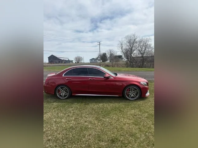 Mercedes c63s amg 2016 thumbnail 4