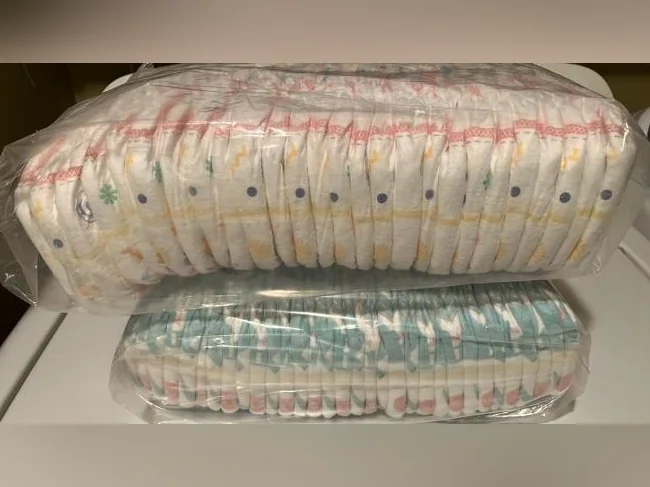 2 Matelas de table à langer + plusieurs couvre-matelas thumbnail 4
