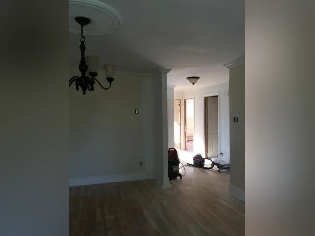 GRAND 5 1/2 BIEN SITUE CHATEAUGUAY thumbnail 2