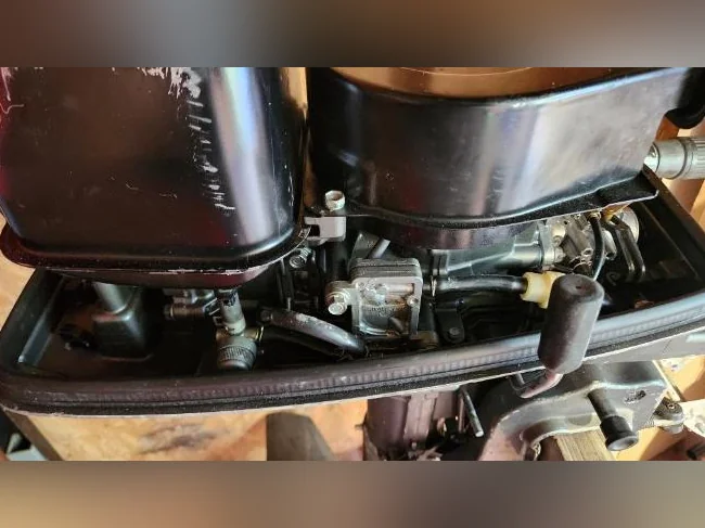 Moteur suzuki 4ph pied long, 2 temps thumbnail 4