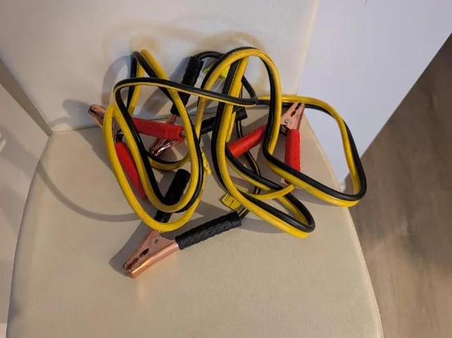 2 CABLES A BOOSTER