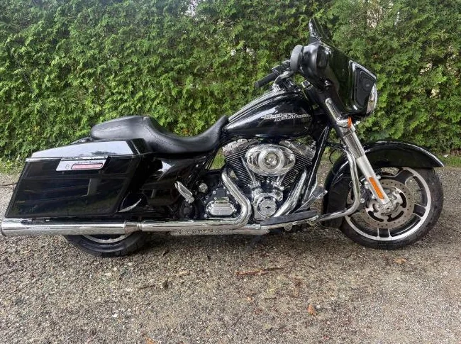 2013 HARLEY DAVIDSON STREET GLIDE thumbnail 2