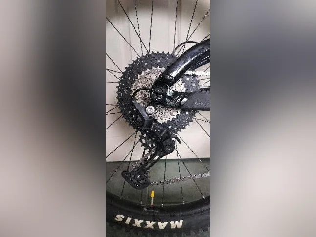 Vélo de montagne Devinci troy deore 12s grandeur XL 29" thumbnail 9