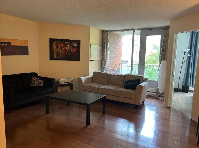 Condo meublé tout inclus 4 1/2 centre-ville de Montréal 2490$/mois du 1er aout 2026