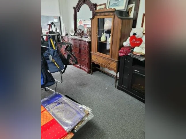 INVENTAIRES D,UNE BROCANTE thumbnail 3