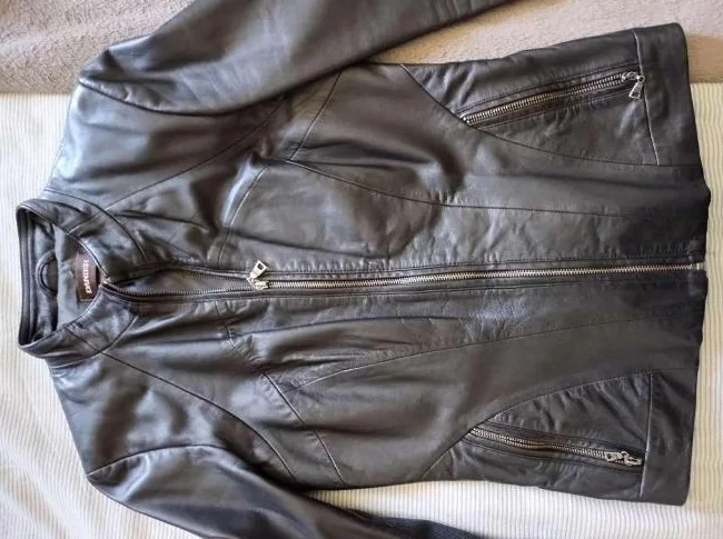 Veste de cuir pour femme/Cuir Danier