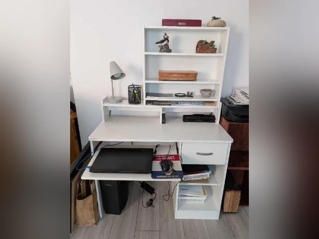 Bureau à étage en mélamine