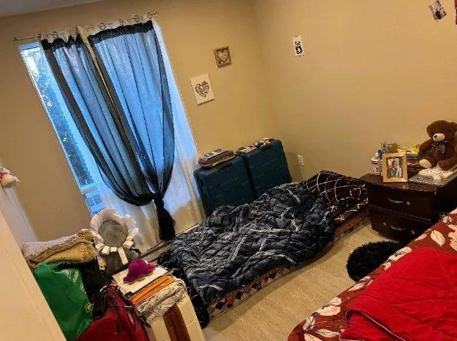 newly renovated 4 1/2 apartment for rent - appliances INCLUDED thumbnail 4