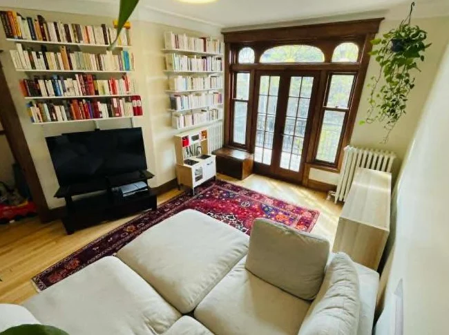 Appartement 2 chambres Plateau Mont-Royal /Mile-End patrimonial avec cachet et localisation incroyables thumbnail 2