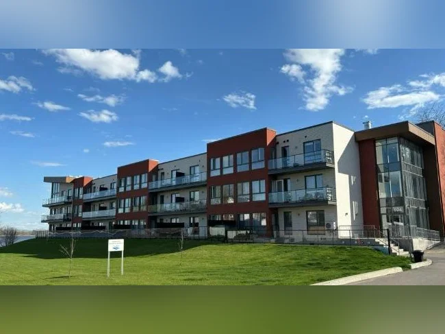 Condo 4 1/2 à louer - 1er juillet thumbnail 9