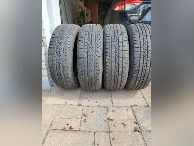 4 pneus d'été P185/65R15 à vendre