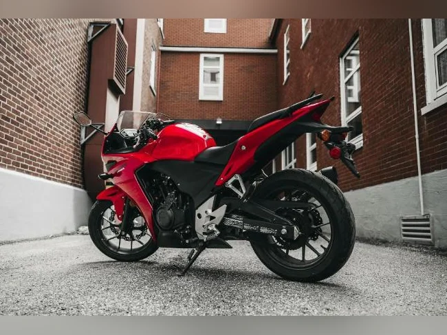 Honda CBR500R 2014 - Seulement 11600 kg thumbnail 8