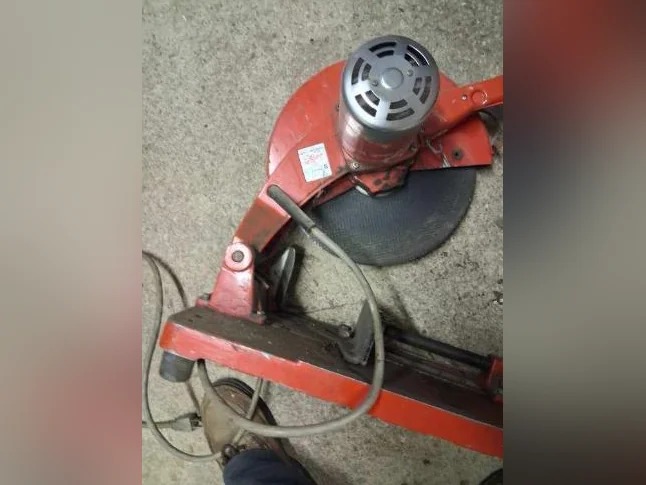 Chop saw ou scie abrasive 14 pouces MILWAUKEE thumbnail 3