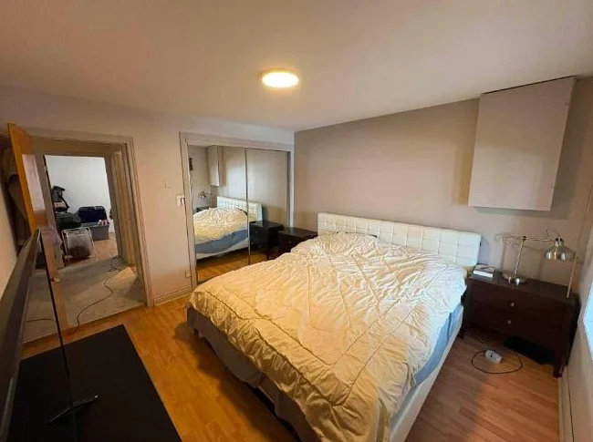 4½ + mezzanine à louer 1er juillet | Animaux OK | Stationnement incl. | 1 540$/mois thumbnail 8