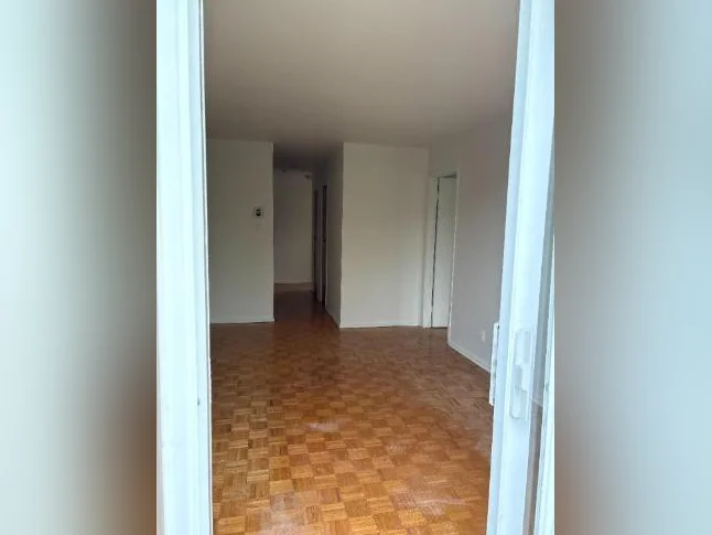 Appartement à louer – 1975 avenue Albert-Murphy, Laval. Emplacement de choix  ! thumbnail 8