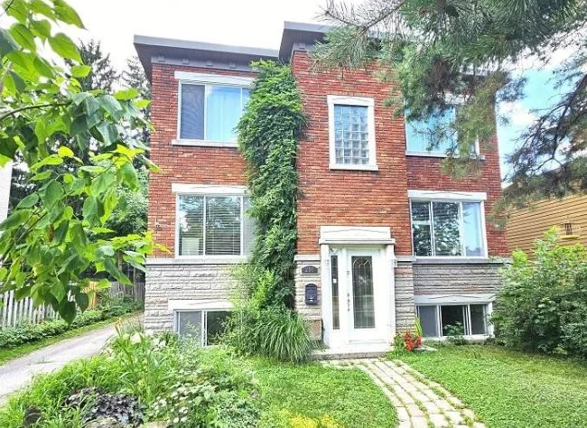 5 ½ dans le (vrai) Vieux Longueuil