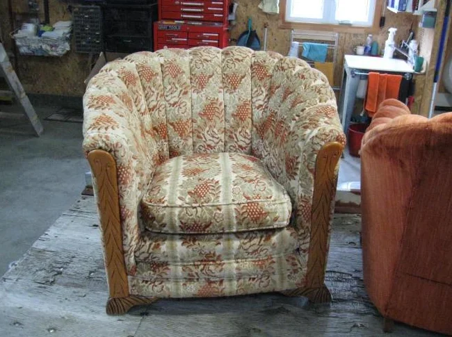 Chaises et sofa rembourés thumbnail 2