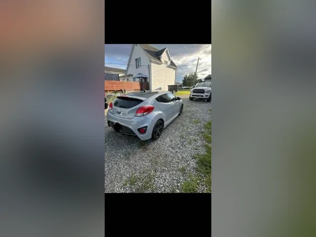 Hyundai Veloster Turbo 2013 thumbnail 3