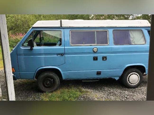 Vanagon 1984 en très bonne condition $12000. thumbnail 3