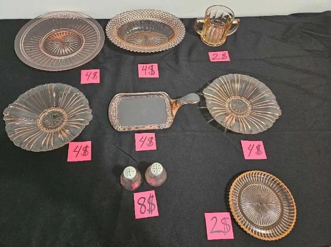 Lot vaisselle verre rose retro a l'unité ou le lot complet 25$
