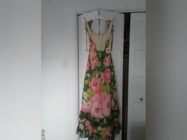 Robe de graduation / Soirée / Mariage / Autre thumbnail 2