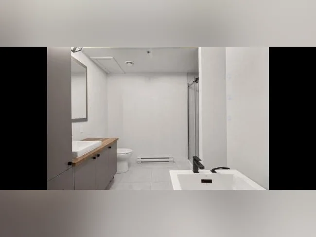 Magnifique condo sur le lac william thumbnail 8