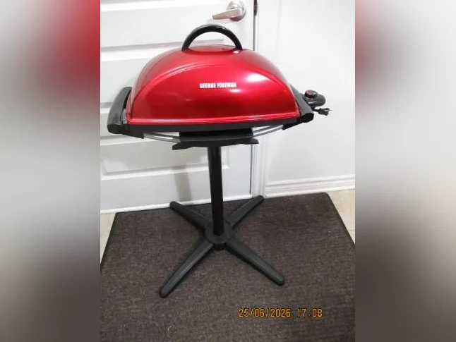 Four charcoal George Foreman de très bonne qualité - n`a jamais été utilisé thumbnail 2