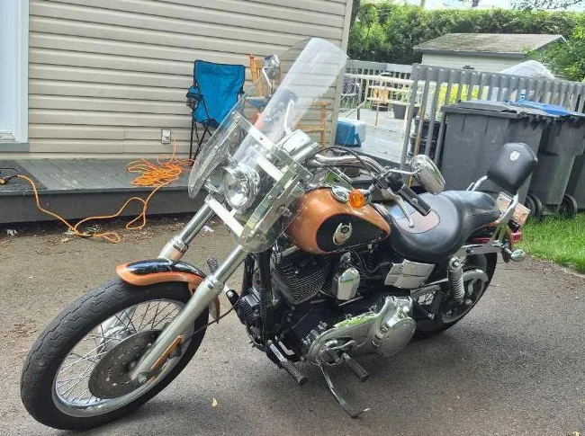 Moto Harley Davidson à vendre.(Aubaine)