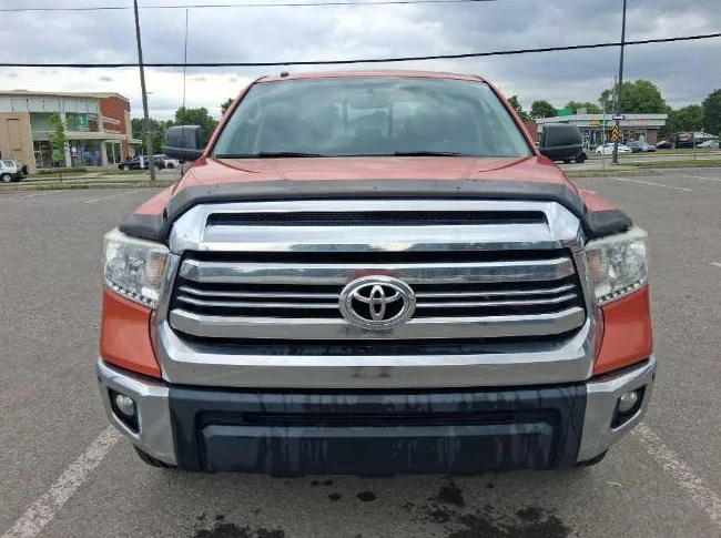 Toyota tundra 2017 SR5 TRD OFF ROAD thumbnail 4