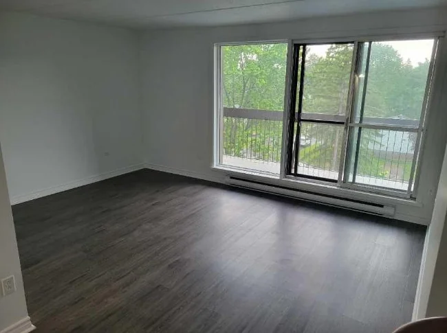 Très Bel Appartement Studio à Louer - Une Personne - Boulevard des Sources - DDO; Aussi 3 1/2, 4 1/2