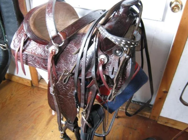 Super bonnes et belles selles western usagées thumbnail 6