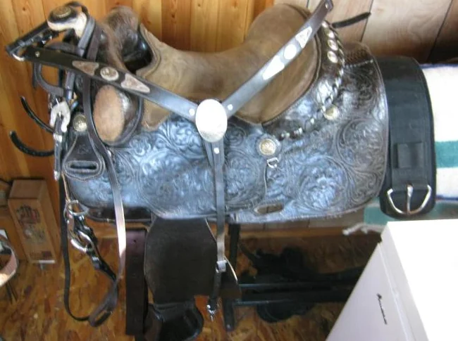 Super bonnes et belles selles western usagées thumbnail 7